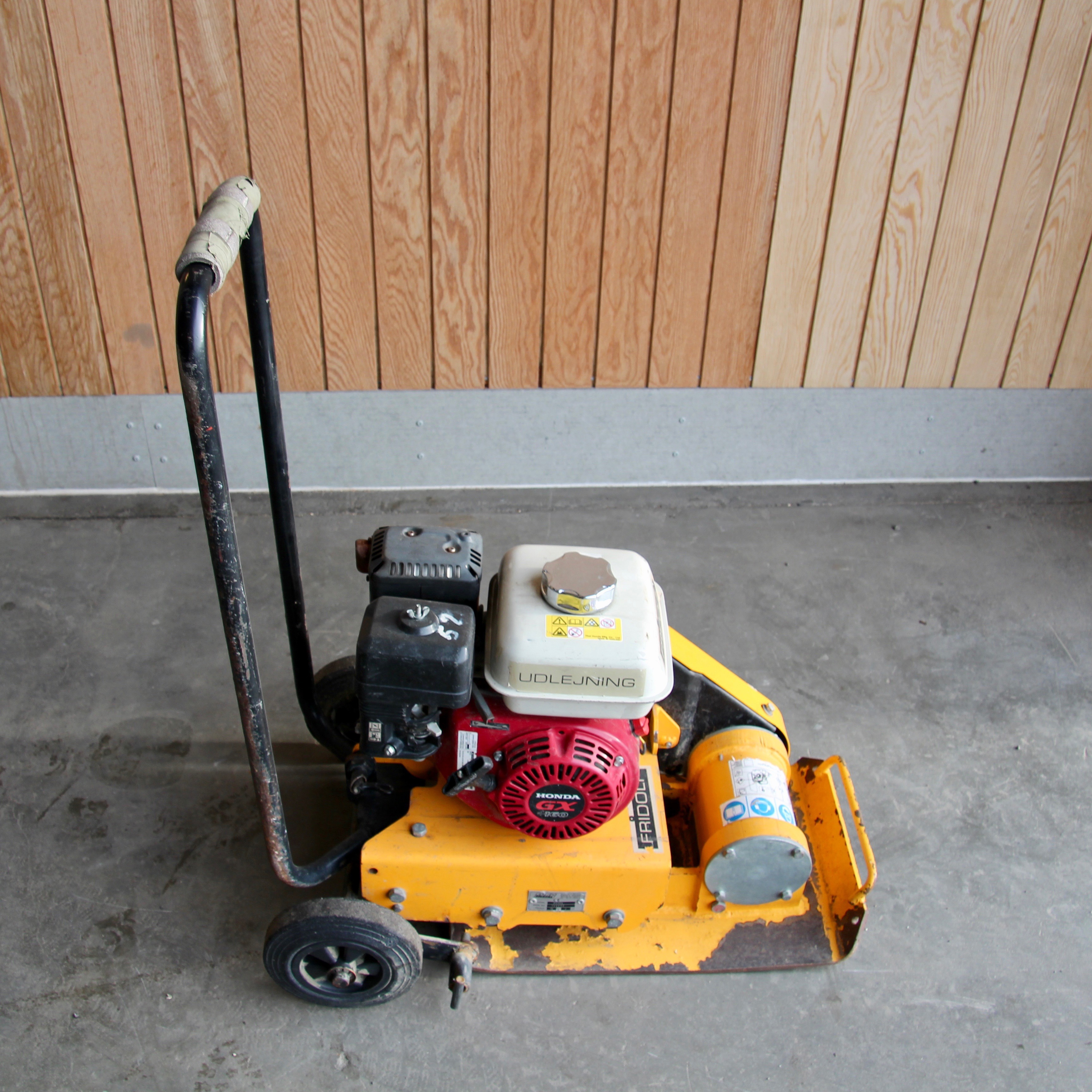 Pladevibrator 75 kg